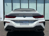 ご納車前には、BMWを熟知したメカニックによる100項目の点検・整備を行います。不具合箇所、交換時期に達している部品に関しましては、全て当社負担で交換してからのご納車となります。