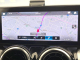 ●純正ナビ:一体感のあるナビは、高級感ある車内を演出してくれます。オーディオ機能も充実しておりますので、運転もより楽しめます♪