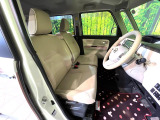 運転席シート廻りは使用感も少なく、良好な状態となっています。丁寧に使われていたことがよくわかりますね。
