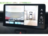 純正のマルチビューカメラが装備されています!上から見下ろしたような視界のカメラが駐車をサポートします!