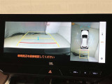 『バックモニター』を装備!駐車の際の、サポートツールとしてとっても便利!駐車が苦手な人、バックに自信がない人、だけでなく、皆さんに便利!でも、それだけに頼るのは危ないですね。