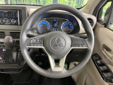 【ステアリングスイッチ】運転中、前方から目線をそらすことなく、オーディオ等の操作が可能な便利機能!安心&快適なドライブを演出してくれます♪