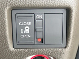 【パワースライドドア】スマートキーや運転席のスイッチでスライドドアの開閉が可能♪電動だから力を入れてドアを開ける必要が無く、小さいお子様でも、重い荷物を持っている時もラクに開け閉めできます♪