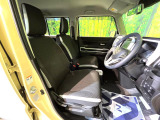 運転席シート廻りは使用感も少なく、良好な状態となっています。丁寧に使われていたことがよくわかりますね。