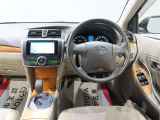 見通しのよいすっきりとした視界で、誰でも運転しやすいです。運転のしやすさは疲れにくさにも繋がりますよ♪