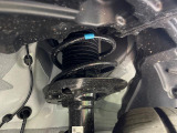 お車を安心してお乗りいただく為には、足回りの定期点検が欠かせません。サービスサポート(有償保証)では無料点検もご提供しており、安心のカーライフをお過ごしいただけるサポート体制が整っています。