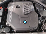 【ご納車前点検】BMW認定中古車は100項目の箇所を徹底的にチェック致します。機械的な箇所や電気系、コンピューターなどをご納車前に点検し、交換基準に達した部品は全て新品に修理返品した後にご納車致します。