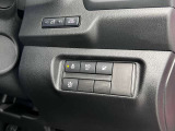【ステアリングヒーター】寒い日はステアリングヒーターで指先から温めましょう。