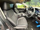 運転席シート廻りは使用感も少なく、良好な状態となっています。丁寧に使われていたことがよくわかりますね。
