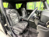 運転席シート廻りは使用感も少なく、良好な状態となっています。丁寧に使われていたことがよくわかりますね。