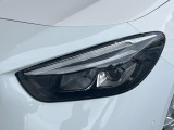 ●LEDヘッドライト:高寿命LEDヘッドライトで、安全運転を支える良好な視界を!