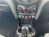 ★お車のお見積りと合わせましてMINI自動車保険のお見積もご用意できます。MINIオーナー様へ向けたMINIディーラーだけの特典がございますMINI自動車保険につきましてもお気軽にご相談下さい。