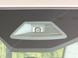【スズキ セーフティサポート】走行中に前方の車両等を認識し、衝突しそうな時は警報とブレーキで衝突回避と被害軽減をアシスト。より安全にドライブをお楽しみいただけます。