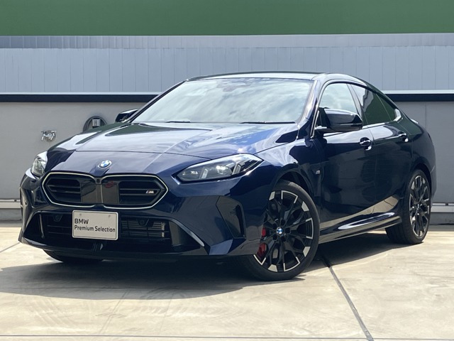 2シリーズグランクーペ M235 xドライブ 4WD