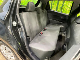 コンパクトカーですが、セカンドシートは十分な広さがあり快適にお乗りいただけます♪シートを倒して大きな荷物を積んだりと、用途の幅が広い1台です。