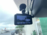 【ドライブレコーダー】映像・音声などの運転中の記録を残します。事故などを起こした起こされた時の証拠になりえますので、もしも時でも安心ですね。
