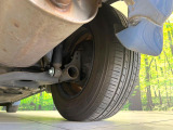 お車を安心してお乗りいただく為には、足回りの定期点検が欠かせません。サービスサポート(有償保証)では無料点検もご提供しており、安心のカーライフをお過ごしいただけるサポート体制が整っています。