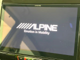 【BIG-X11インチナビ】人気の大画面BIG-Xナビを装備。専用設計で車内の雰囲気にマッチ!ナビ利用時のマップ表示は見やすく、テレビやDVDは臨場感がアップ!いつものドライブがグッと楽しくなります♪