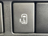 【パワースライドドア】スマートキーや運転席のスイッチでスライドドアの開閉が可能♪電動だから力を入れてドアを開ける必要が無く、小さいお子様でも、重い荷物を持っている時もラクに開け閉めできます♪