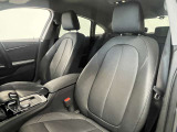 長時間の運転でも疲れにくく、オーナー様の事だけを考えて作成したBMWならではのとっておきのシートです。
