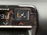 運転席・助手席あたたかシートヒーター付です☆冬場はヒーターの為のエンジン始動を抑えられるので低燃費につながります☆