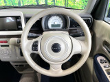 【純正革巻きステアリング】上質な革を使用することで、手にしっかり馴染みとても運転しやすいハンドルです♪