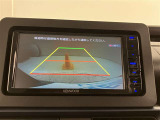 いまや必須装備「ナビゲーション」搭載!知らない場所にスイスイッとドライブ。もう、これなしではハンドルを握れませんね!でも運転中の操作は危険ですのでご注意ですね☆