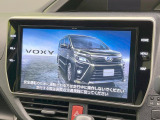 【10.3インチワイドナビ】高級感とインパクトのある大型ワイドナビを装備。各種オーディオ操作はもちろん、横長ワイド画面でのマップ2分割表示など、利便性も高いナビです♪