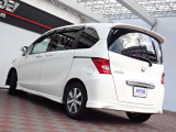 【車屋】として、長く車業界に従事した経験豊富なスタッフが多数在籍しております。