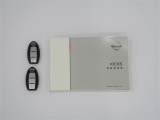 キーを取り出さずにドアを施錠&解錠。クルマの始動も可能です。