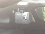 【ドライブレコーダー】ドライブレコーダー装備!走行中はもちろん、あおり運転や事故に遭遇した際、映像で記録し、万一のリスクに備えます。※記録用SDカードはお客様ご自身でご準備いただく必要があります。