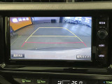 バックガイドモニターで、後方を確認しながら安心して駐車することができます。運転初心者も熟練者も必須の機能ですよ!