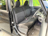 運転席シート廻りは使用感も少なく、良好な状態となっています。前オーナー様が丁寧に使っていたことがよくわかりますね。