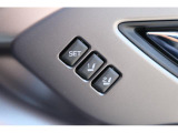 運転席のポジションを2つ、記憶させることができます。ボタンを押すと設定したポジションに電動で移動します。
