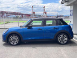 気密性の高いMINIは外観のかわいらしさとは裏腹に、外の雑音を遮り、高級感のある快適なドライブをお楽しみいただけます。