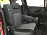 ゆとりある広々とした車内空間は、ドライブを始め買い物やレジャーなど、幅広く活躍します。一人でもみんなとでもお出かけを楽しみましょう!