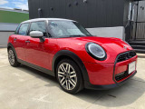MINI認定中古車は第三者品質評価制度も採用しております。AIS方式による車両品質評価制度も導入し公平な車両コンデション評価を行うことにより車両品質の透明性を高めると同時に更なる信頼と安心をお届けします