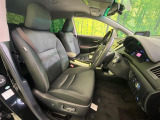 運転席シート廻りは使用感も少なく、良好な状態となっています。丁寧に使われていたことがよくわかりますね。