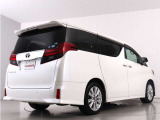 当店では、厳選された車両のみ展示しております。アルファード・ヴェルファイアに特化した専門店ならではの豊富な在庫の中から、お気に入りの一台をお探しください!