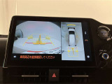 いまや必須装備「ナビゲーション」搭載!知らない場所にスイスイッとドライブ。もう、これなしではハンドルを握れませんね!でも運転中の操作は危険ですのでご注意ですね☆