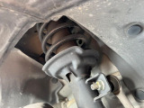お車を安心してお乗りいただく為には、足回りの定期点検が欠かせません。サービスサポート(有償保証)では無料点検もご提供しており、安心のカーライフをお過ごしいただけるサポート体制が整っています。