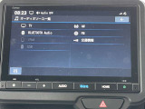電子パーキングなので指先一つでサイドブレーキ解除です!