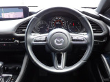 オリックス認定中古車は厳選した上質な車輌のみをお届け致します。全車にプロの職人による徹底した内外装の清掃、磨き上げております。