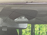 【エマージェンシーブレーキ】走行中に前方の車両等を認識し、衝突しそうな時は警報とブレーキで衝突回避と被害軽減をアシスト。より安全にドライブをお楽しみいただけます。