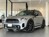 MINI クロスオーバーSDが入庫いたしました。ボディーカラーは、メルティングシルバーでございます。
