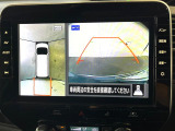 【アラウンドビューモニター】専用のカメラにより、上から見下ろしたような視点で360度クルマの周囲を確認することができます☆死角部分も確認しやすく、狭い場所での切り返しや駐車もスムーズに行えます。