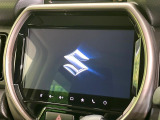 【メーカー純正ナビ】インテリアに溶け込むスタイリッシュな「専用設計」メーカーナビを装備♪視認性や操作性など基本性能にも優れ、より上質なカーライフをお楽しみいただけます。