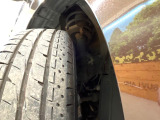 お車を安心してお乗りいただく為には、足回りの定期点検が欠かせません。サービスサポート(有償保証)では無料点検もご提供しており、安心のカーライフをお過ごしいただけるサポート体制が整っています。