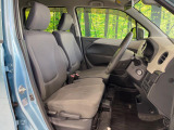 運転席シート廻りは使用感も少なく、良好な状態となっています。丁寧に使われていたことがよくわかりますね。