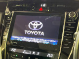 【メーカー純正ナビ】インテリアに溶け込むスタイリッシュな「専用設計」メーカーナビを装備♪視認性や操作性など基本性能にも優れ、より上質なカーライフをお楽しみいただけます。